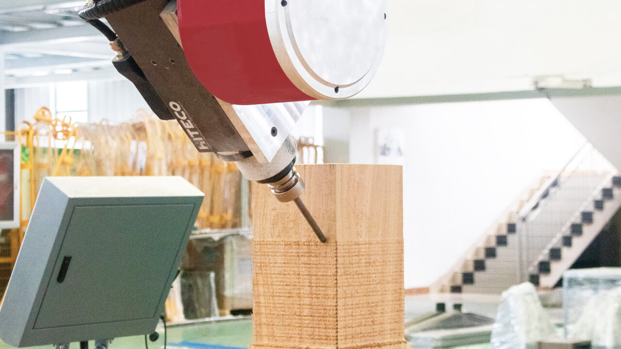 5 axis cnc router Solid Wood.jpg 5 axis cnc router Solid Wood.jpg